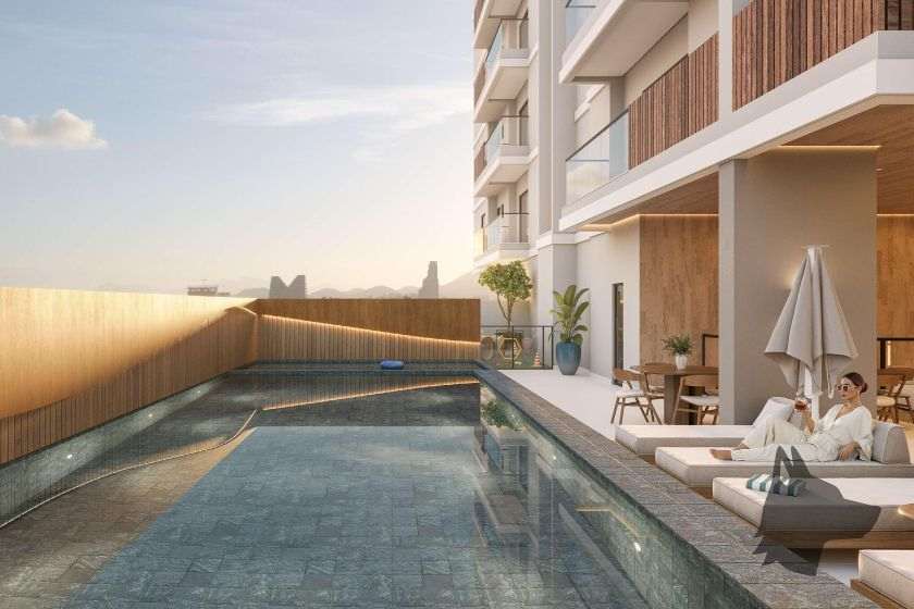Piscina do Brizza Studios