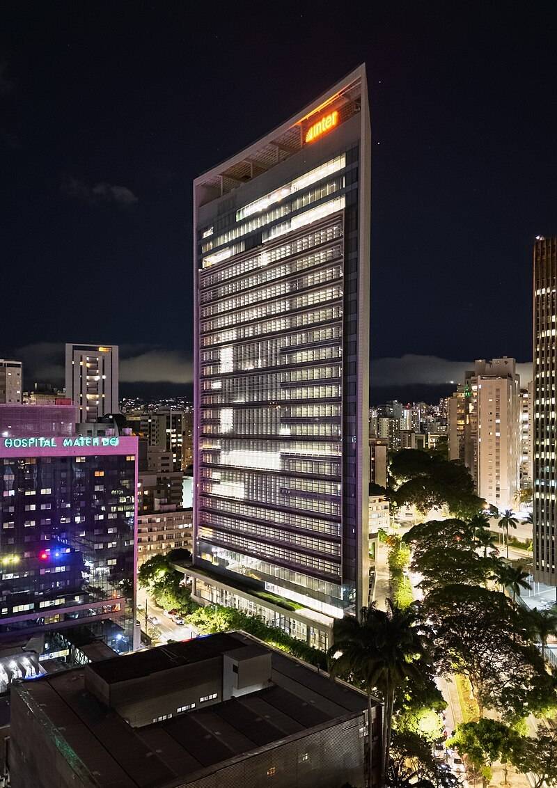 Fachada do Edifício Aureliano Chaves