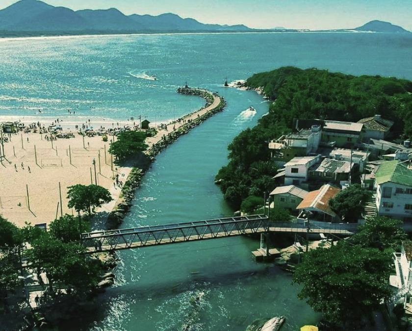 Foto aérea da Barra da Lagoa