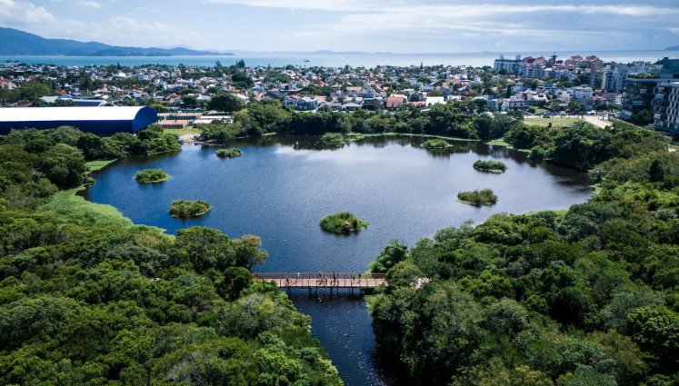 Vista aérea do Parque Péricles de Freitas Druck