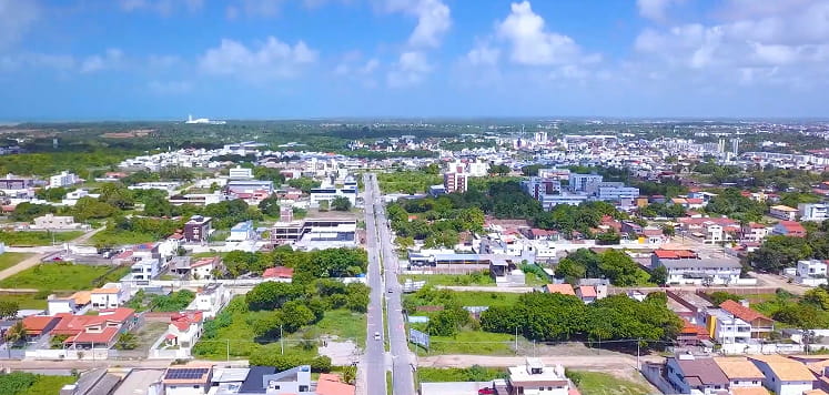 Vista aérea do bairro Portal do Sol em João Pessoa, PB