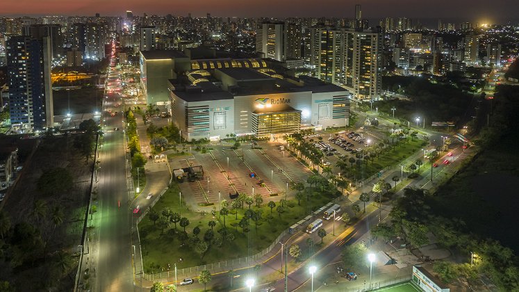 Vista aérea do Shopping RioMar Fortaleza no bairro Papicu em Fortaleza, CE