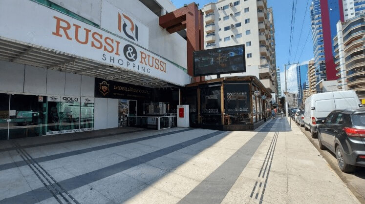 Fachada do Shopping Russi Russi, Itapema - SC.
