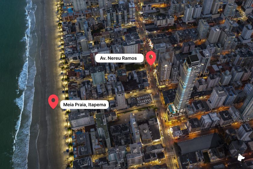 Vista aérea Meia Praia e Avenida Nereu Ramos em Itapema