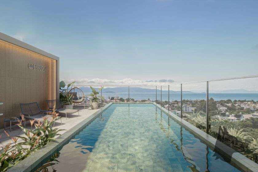 Piscina do Brizz Smart Stay